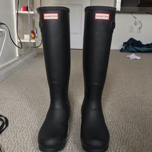 Hunter Rainboots + socks